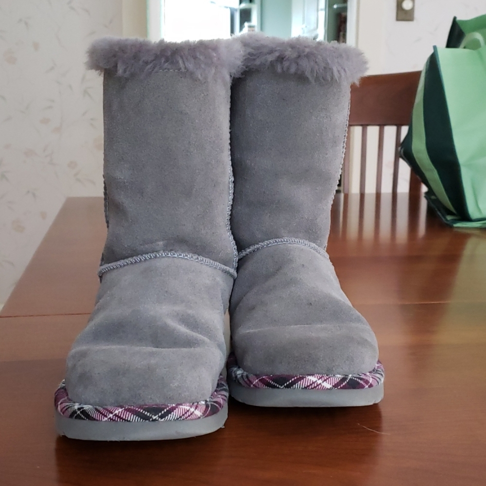 Gray Plaid Zip-up UGGs